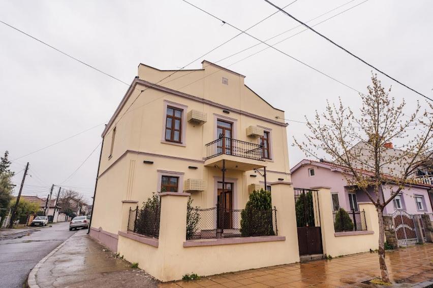 Fenix Gevgelija Bed and Breakfast Eksteriør billede